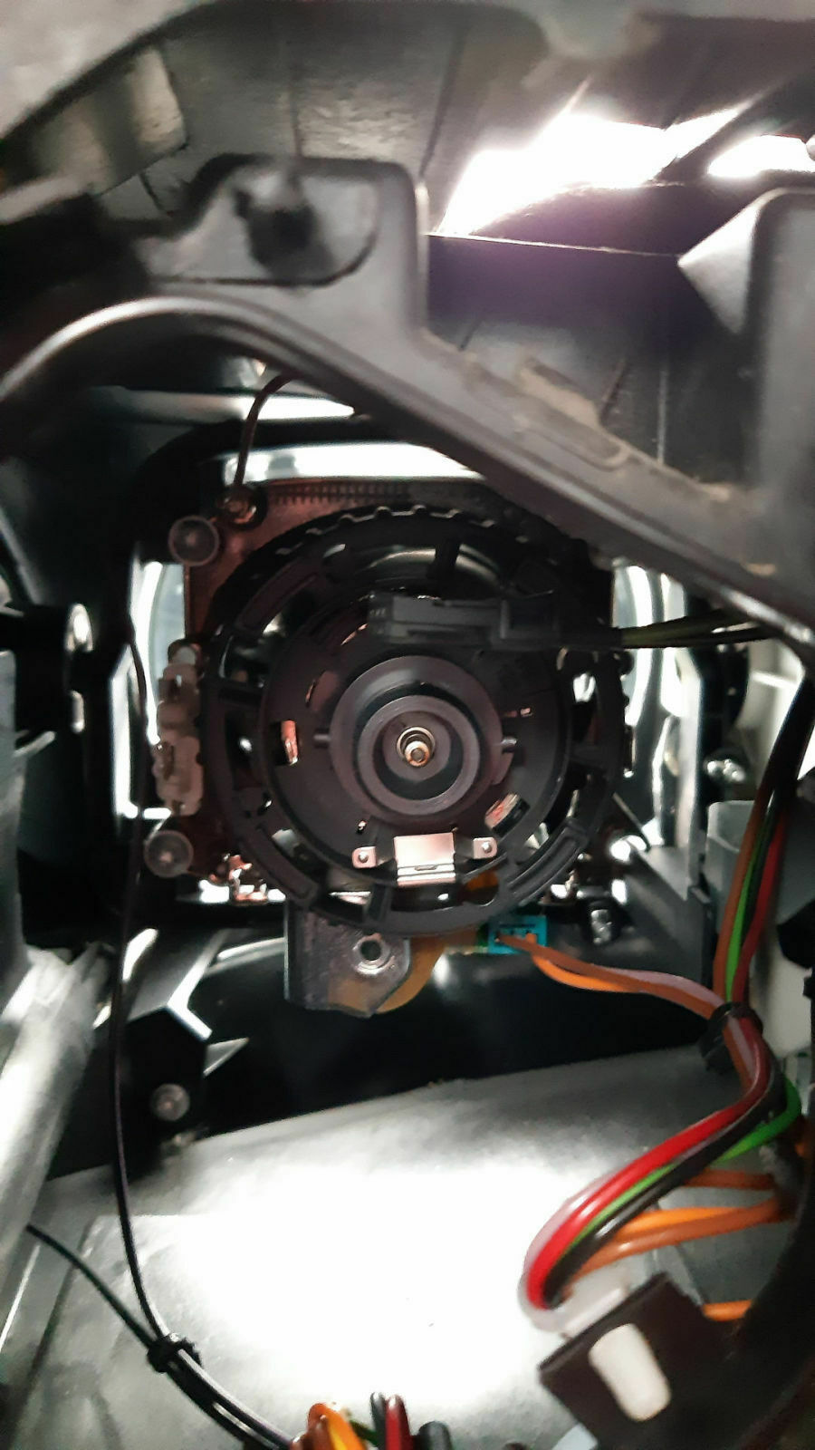 Bastelkrams: Xenonbrenner-Wechsel beim BMW X3