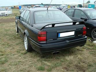800px-opel-lotus-omega-rear-dsc00825