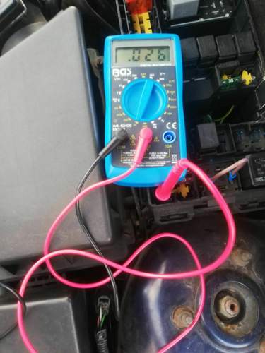 F29 gegen Minuspol; Widerstand