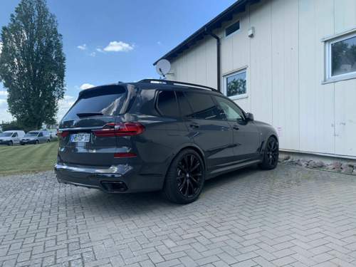 Dravitgrau im Schatten