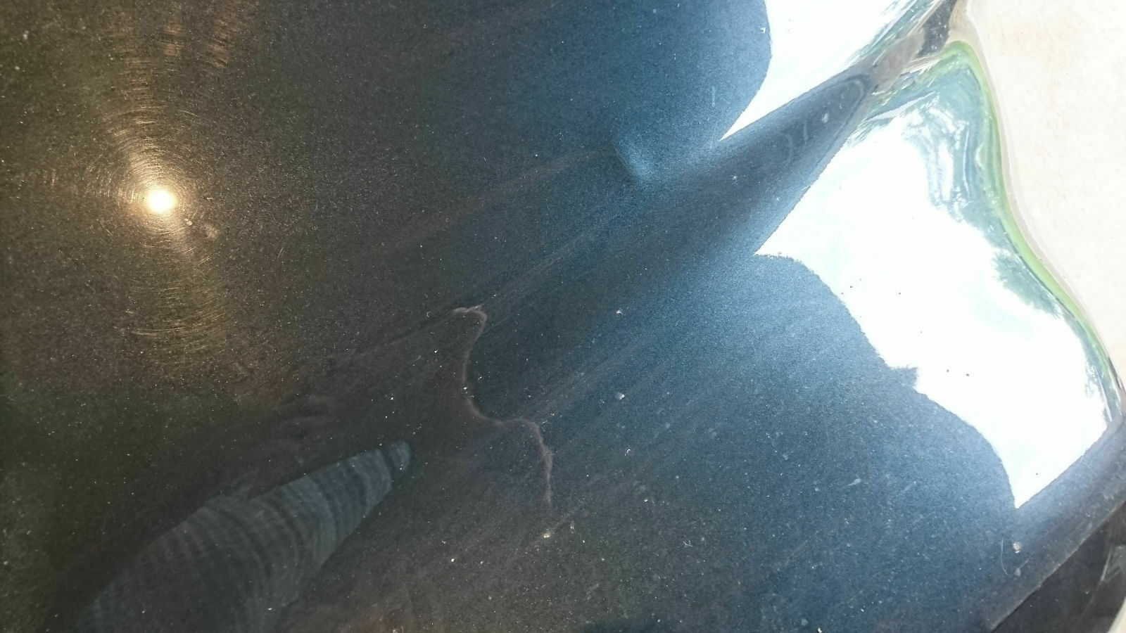 1. Die Beule in der Motorhaube