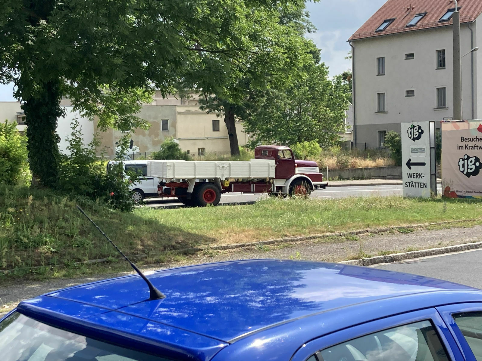 9c682f12-2423-41d2-bd13-872e12eb994d