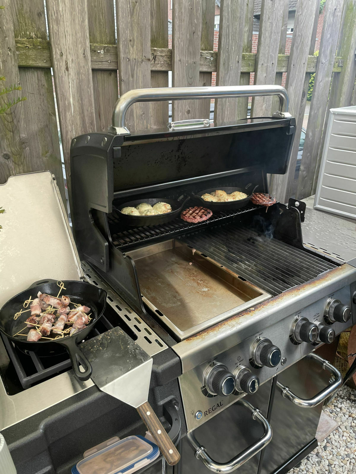 c0b49924-3459-4cdb-9644-9a2f6179d816