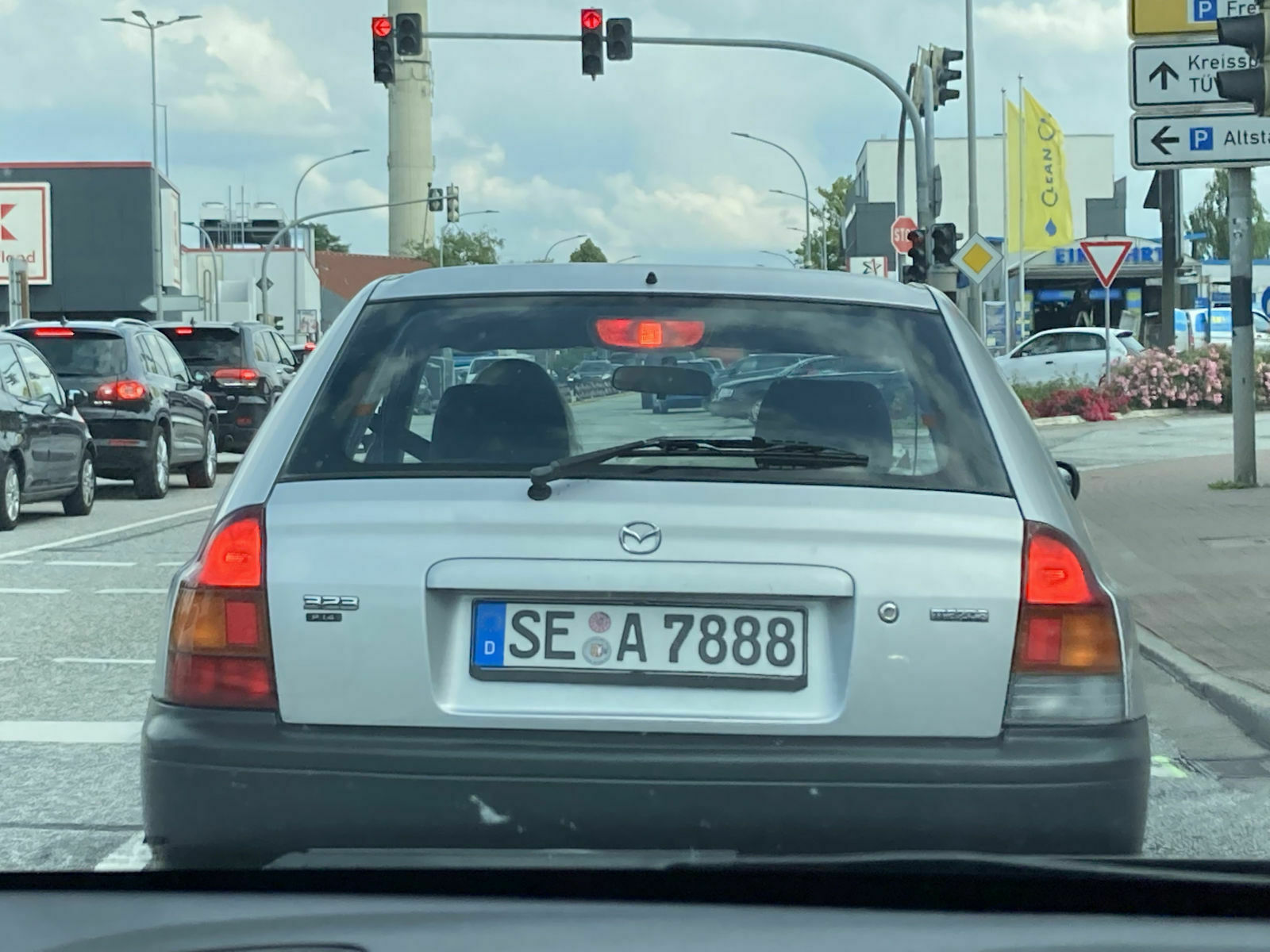 8b806663-8e83-4f8a-a1de-dc1a42139ca7