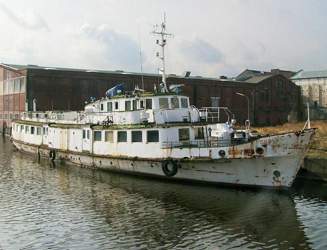 Cori-ex-seebad-binz-ausflugsschiff-der-weissen-flotte-ddr-f19ca24a-18eb-43a4-ad9d-72d487305bf9