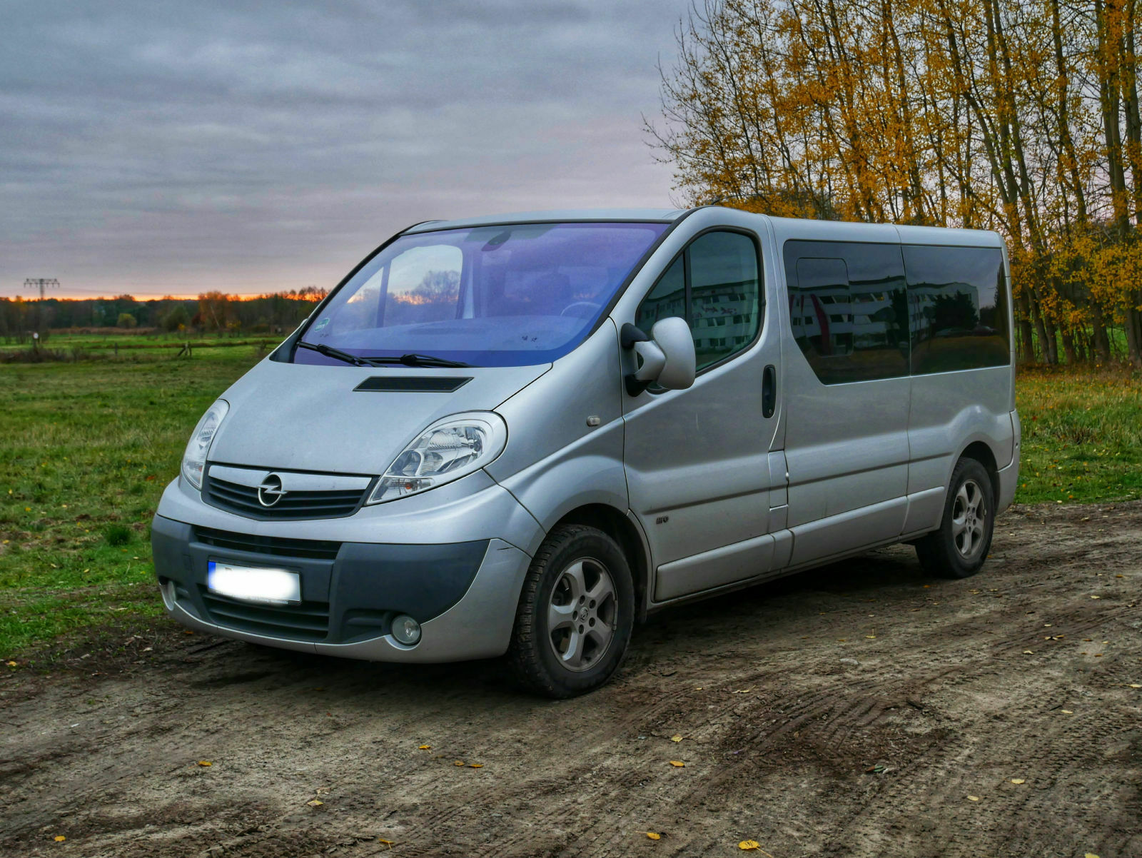 Um- und Ausbau des Opel Vivaro-B und der baugleichen Fahrzeuge zum Campingbus - eine Ideensammlung