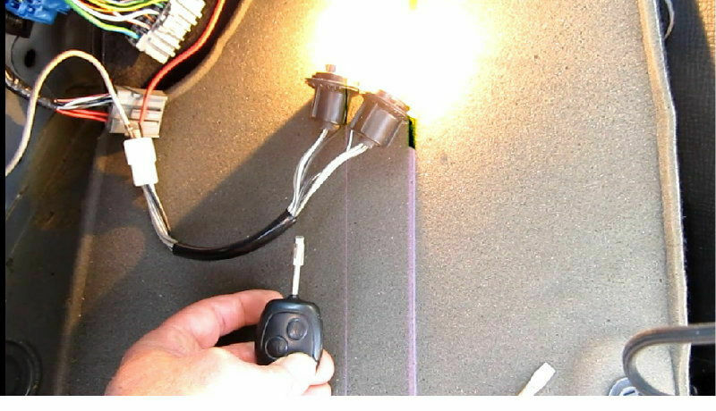 Batterieleuchte trotz Austausch LiMa