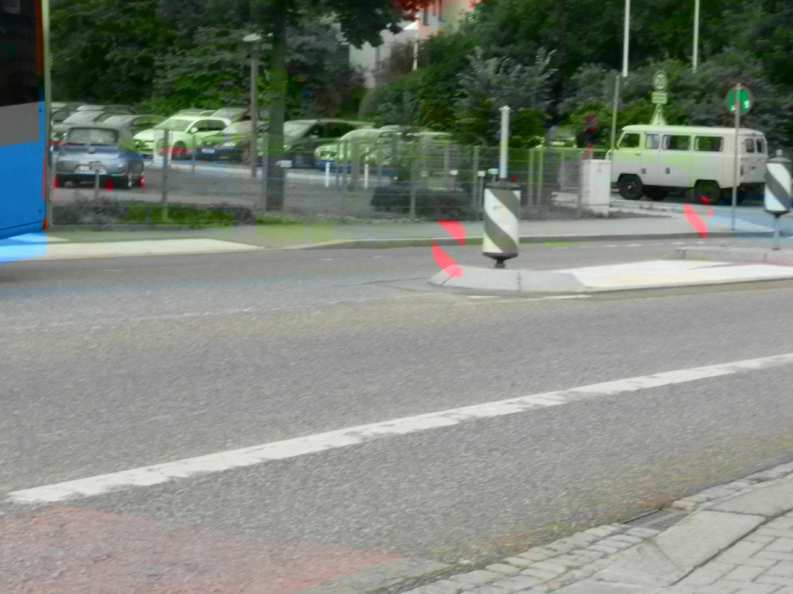 Der Schrottplatz - Spiegelsymmetrisch des Showrooms