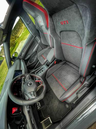 49891b61-48f3-44f6-b62a-377de6907361