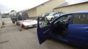 Mazda-323-1-aufladebereit