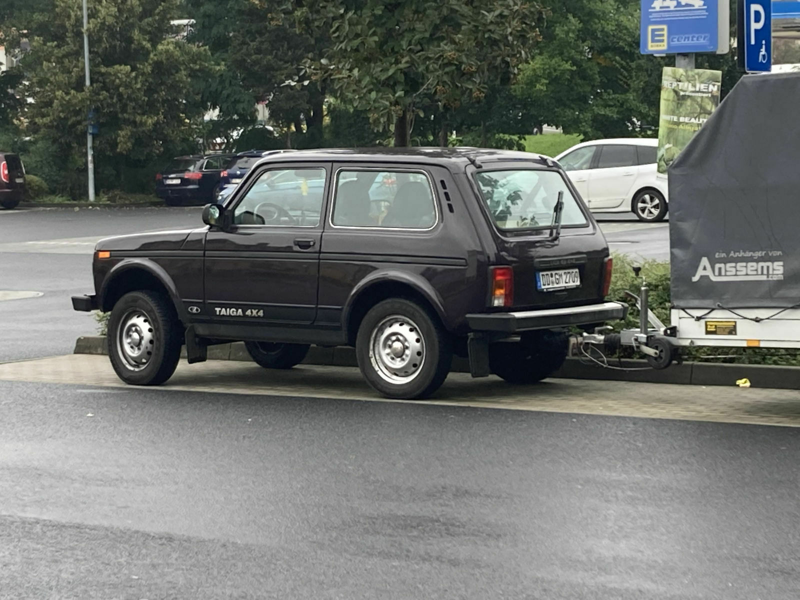 3f8ee9f3-5e75-4ac8-8bb5-b56f9c17ce91