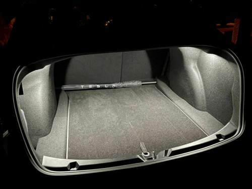 Hellere Kofferraumbeleuchtung