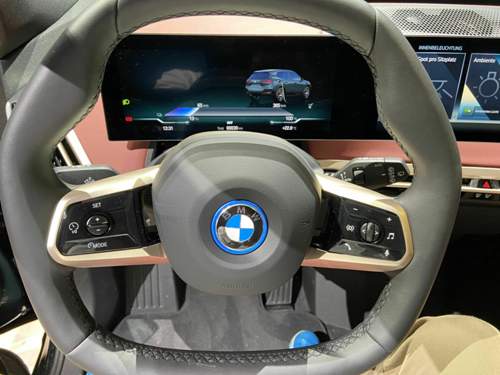 BMW iX Lenkrad