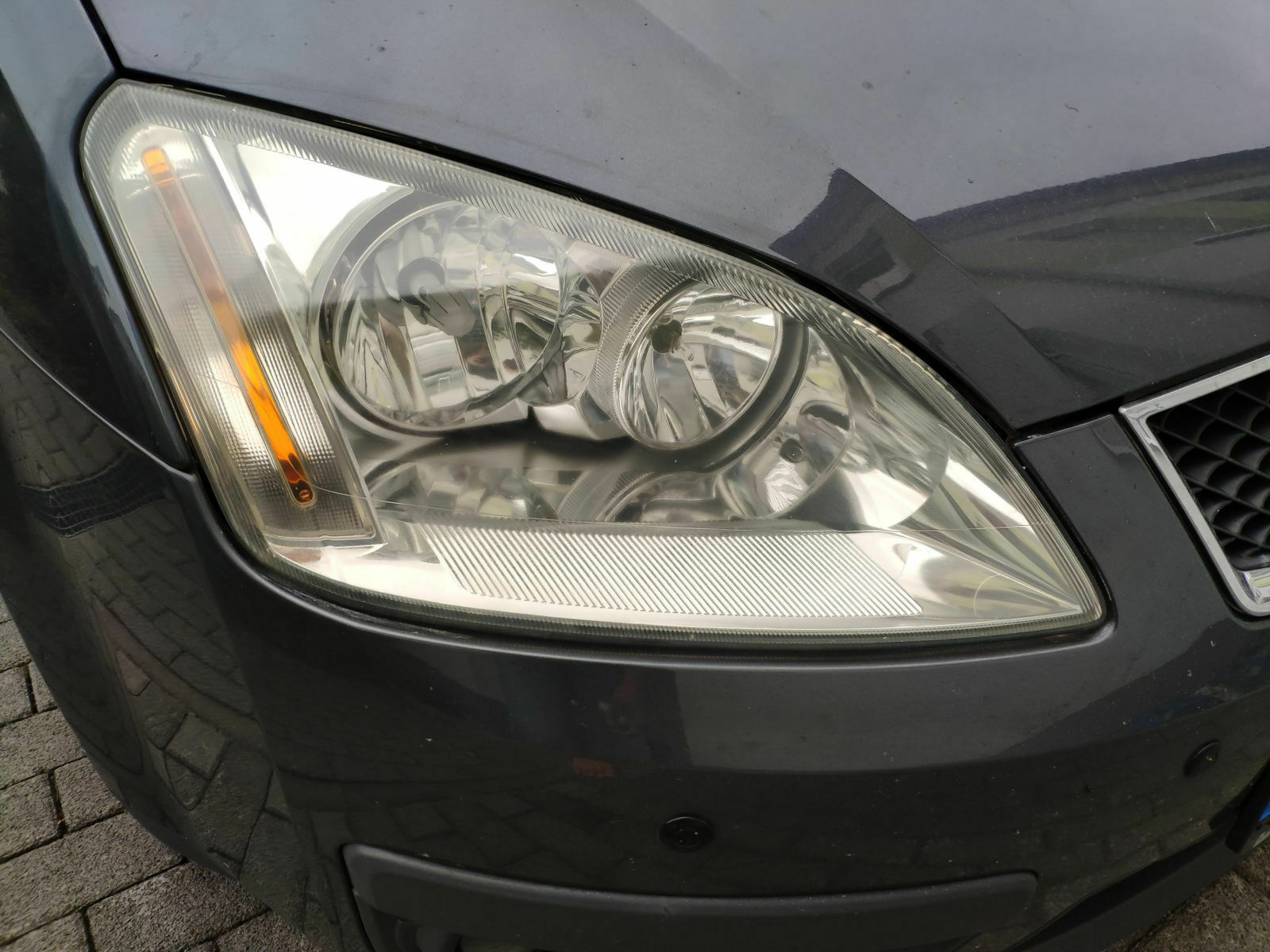 Scheinwerfer cmax 1 von 2006 identisch mit Focus ll?