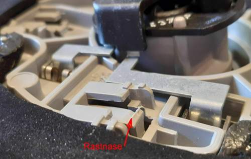 Justier-schraube-entfernt