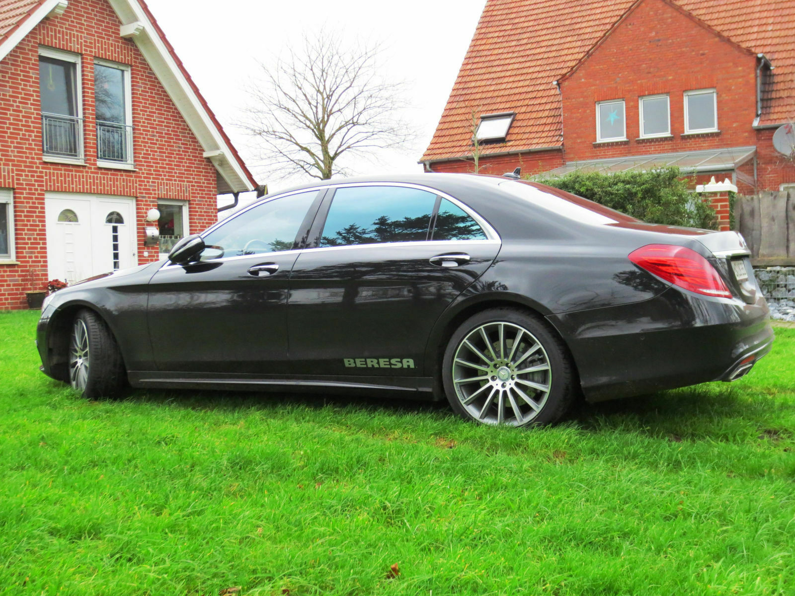 "Liegesitz" hinten rechts V221