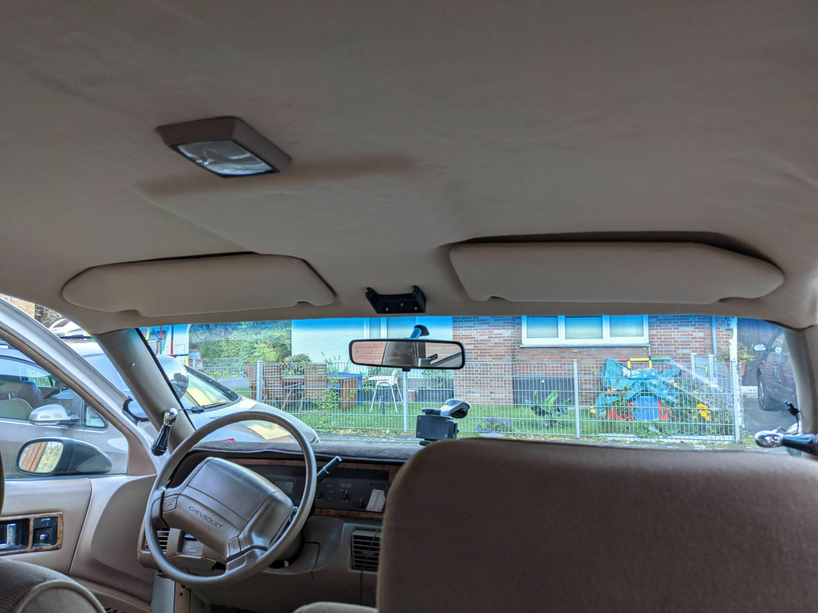 Sonnenblenden neu beziehen, Pontiac Catalina 1973