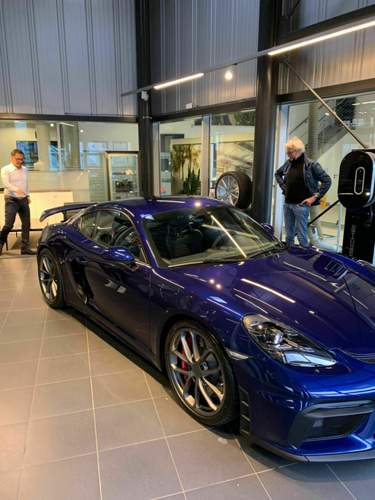 18745bad-c0a9-48ea-bc27-7cf0a6cffbef