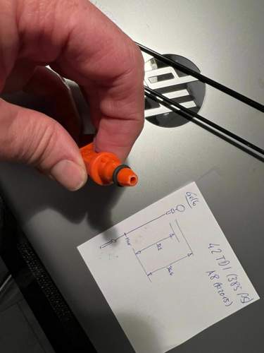 Der Q7-Griff zum Testen aufgebohrt..jpg