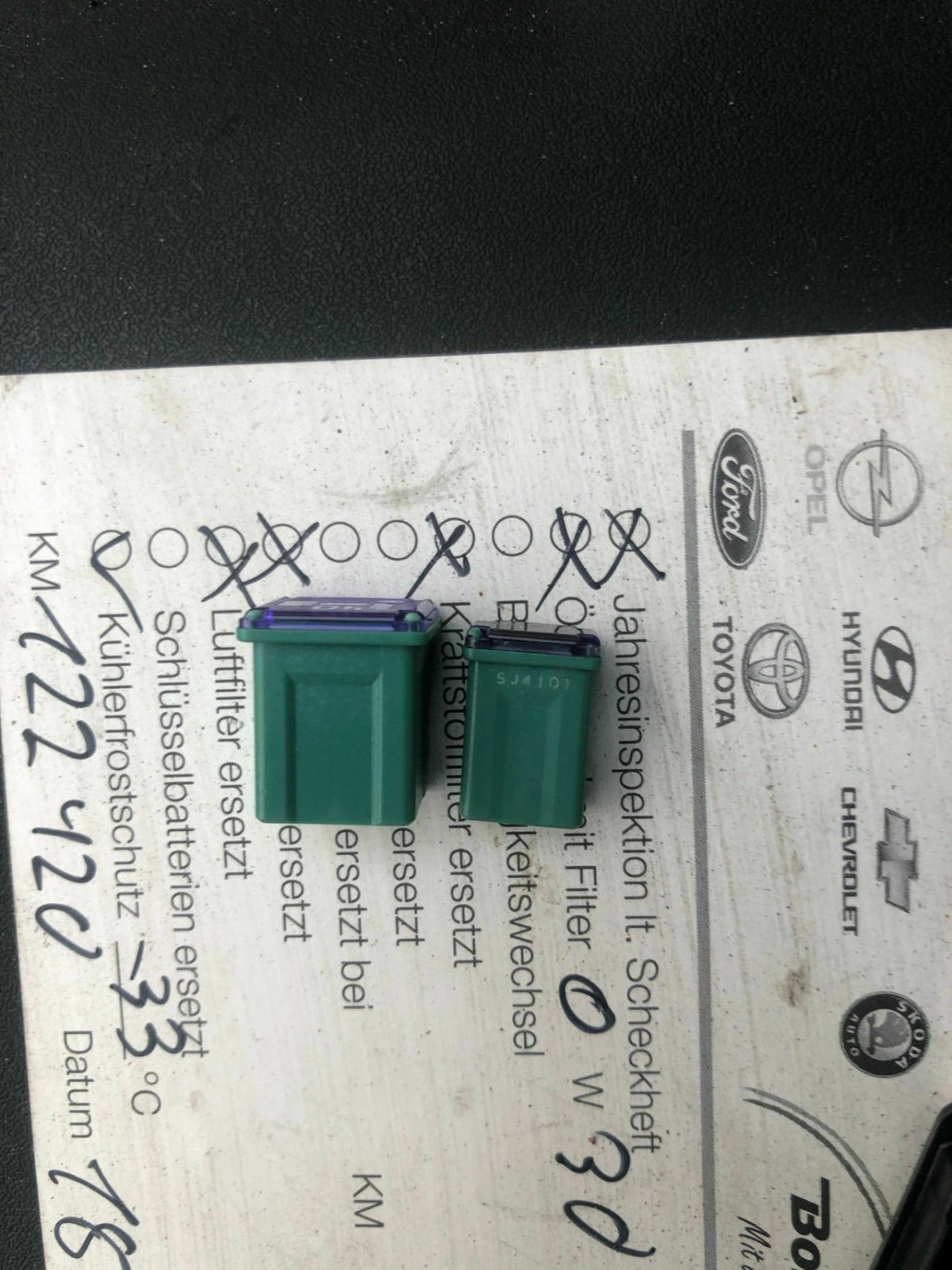 Sicherungen? (Frontscheibenheizung)