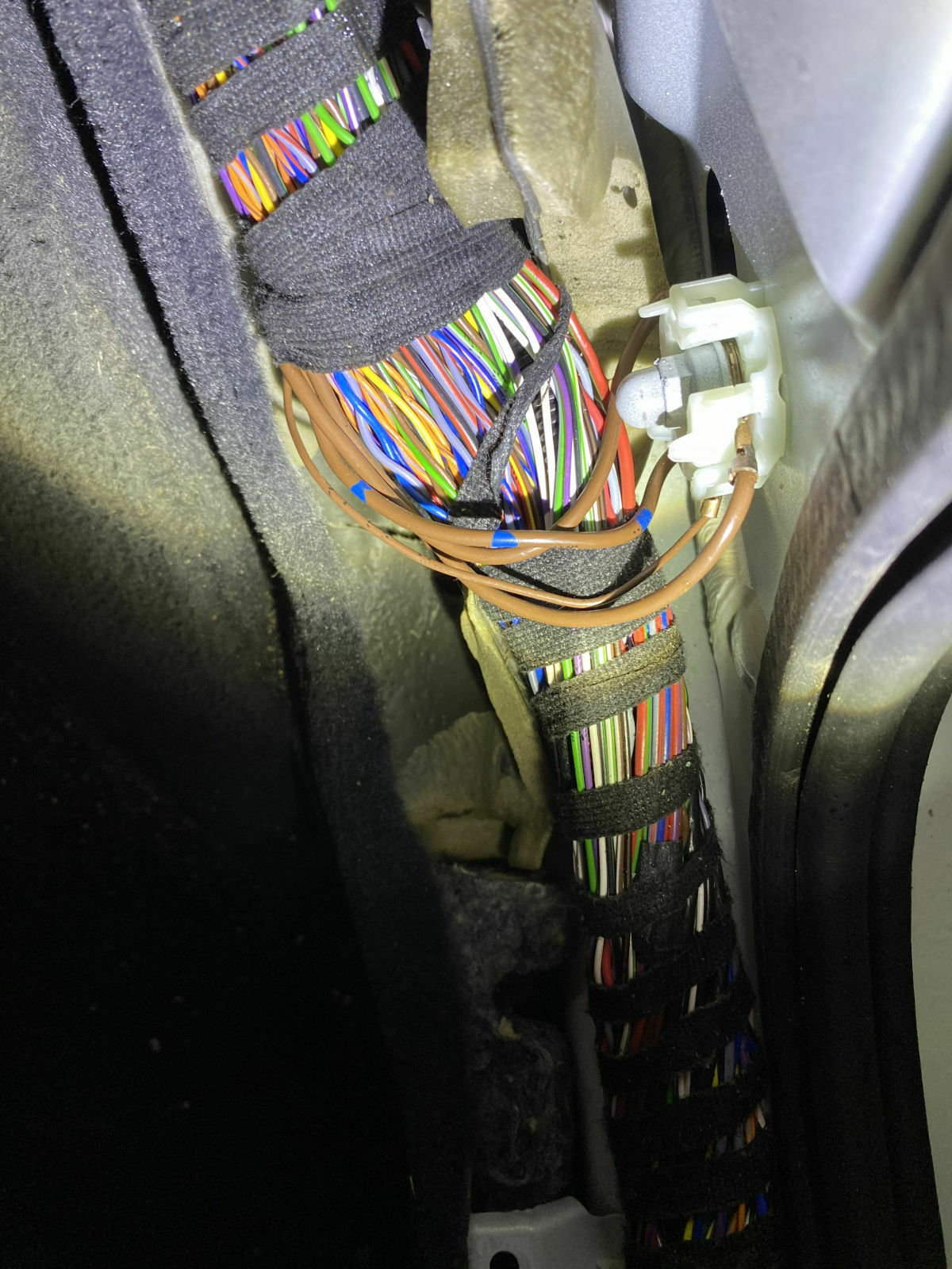 Wassereintritt im Fußraum des Beifahrers / an der Beifahrertür