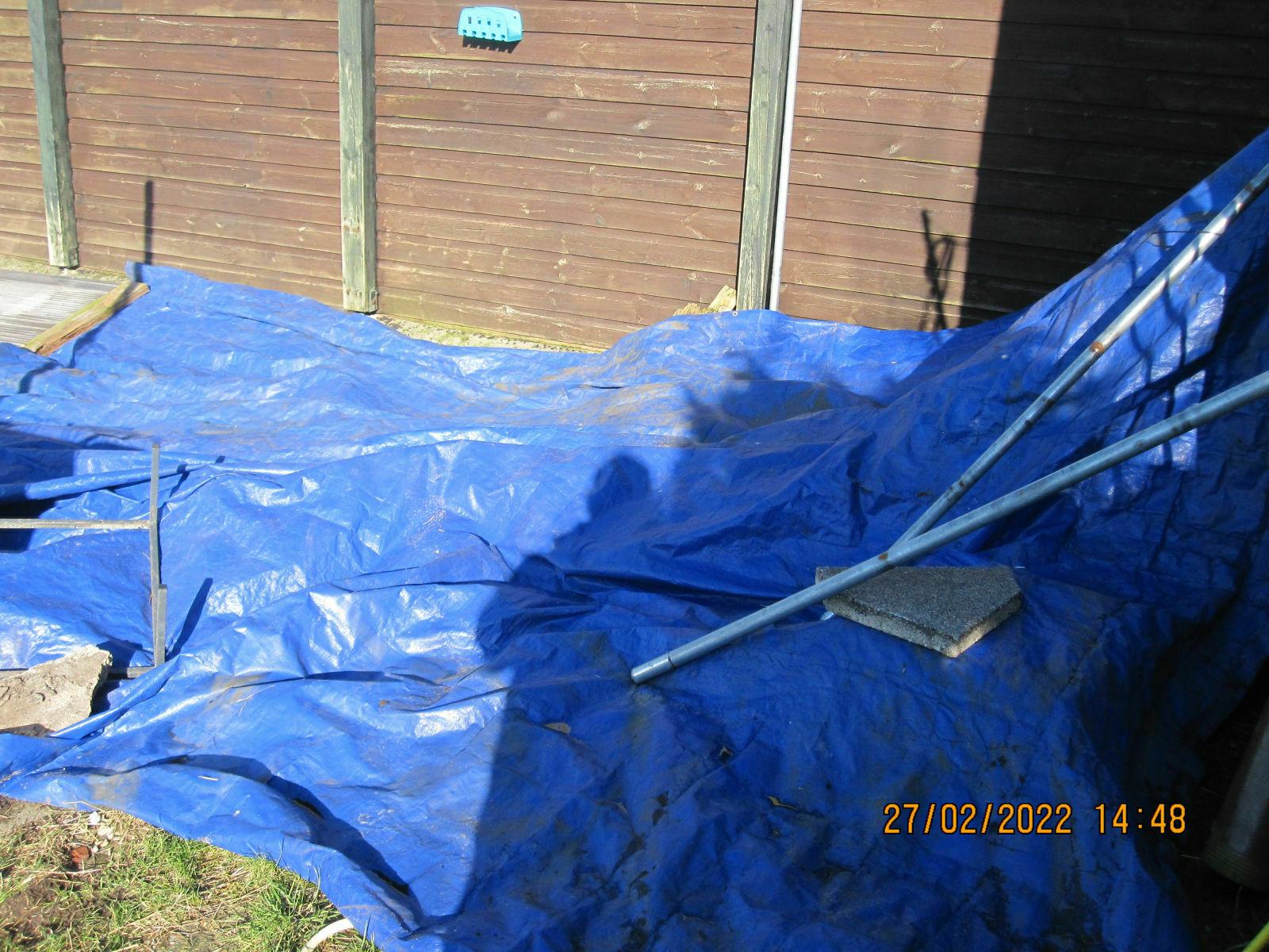 Der Schrottplatz - Spiegelsymmetrisch des Showrooms