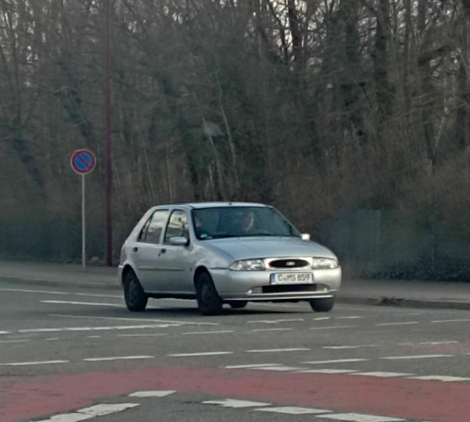 Der Schrottplatz - Spiegelsymmetrisch des Showrooms