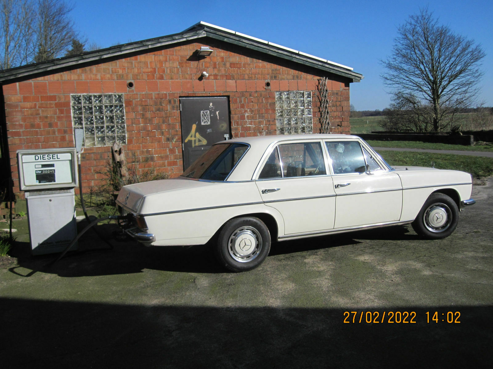 Der Schrottplatz - Spiegelsymmetrisch des Showrooms