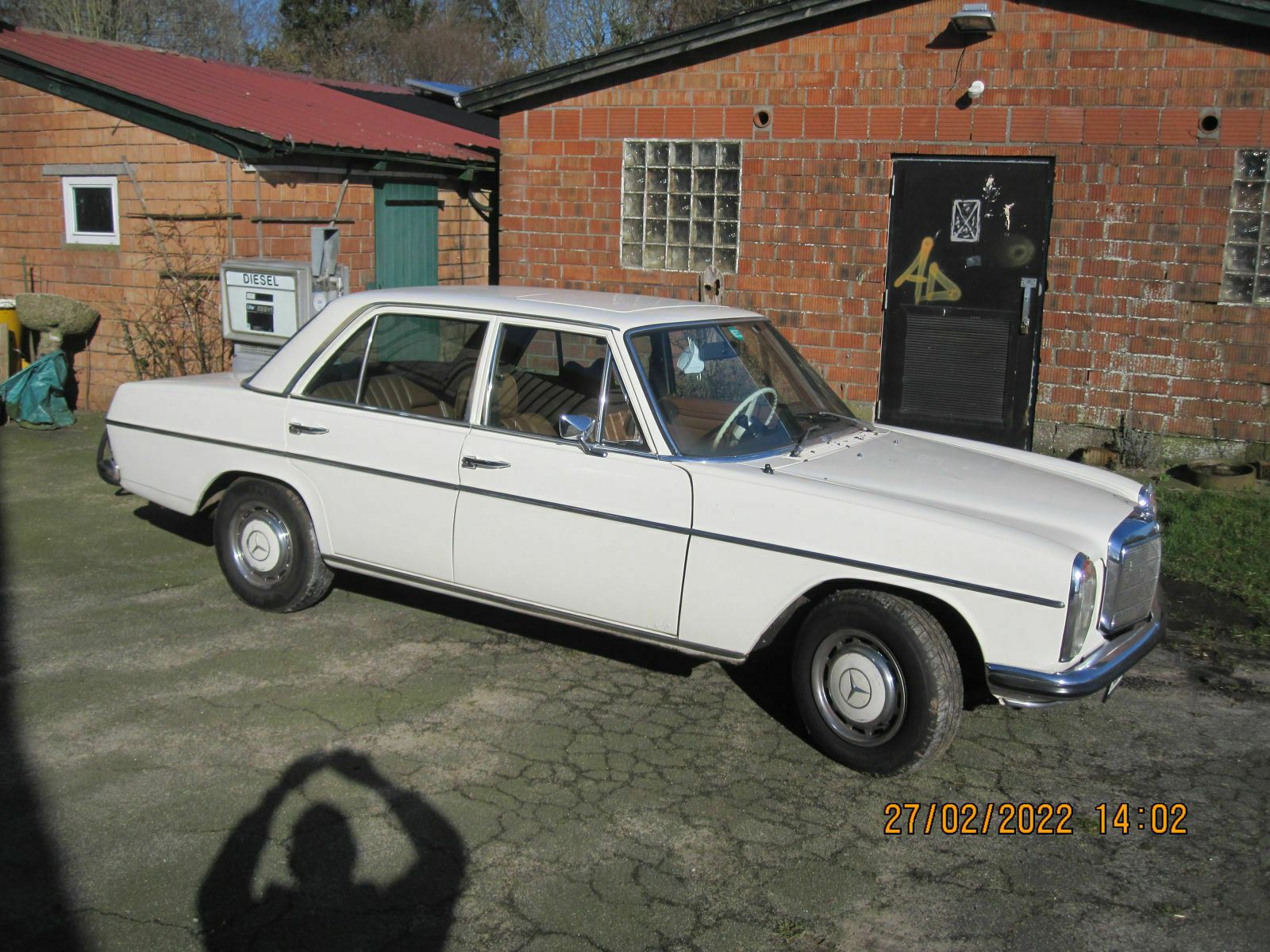 Der Schrottplatz - Spiegelsymmetrisch des Showrooms