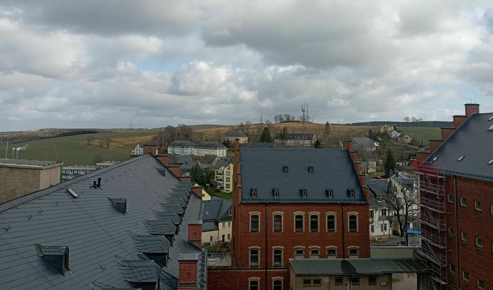 Der Schrottplatz - Spiegelsymmetrisch des Showrooms