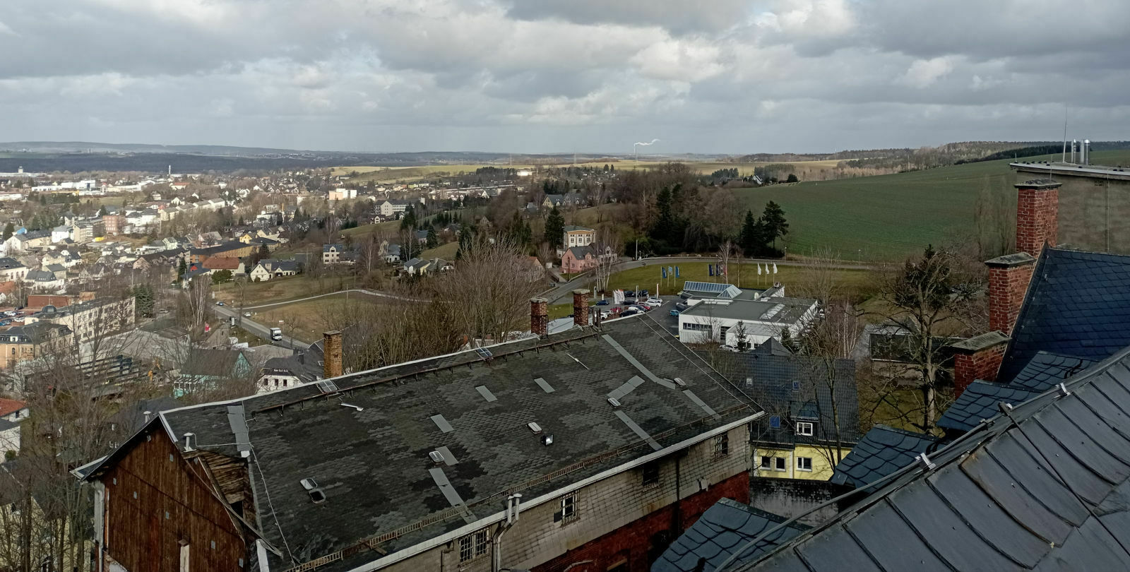 Der Schrottplatz - Spiegelsymmetrisch des Showrooms