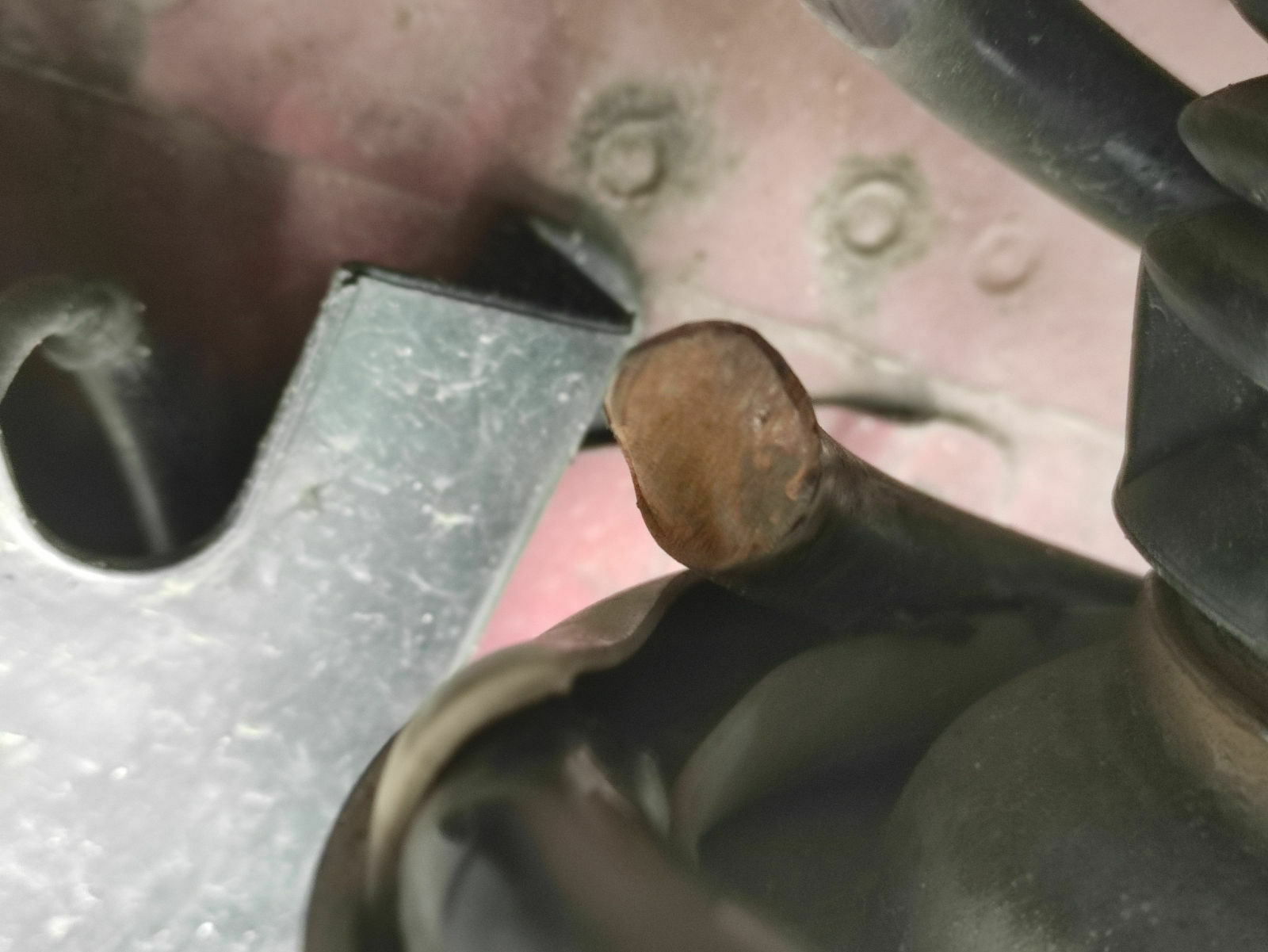 Feder gebrochen Gebraucht Wagen vor 2 Wochen gekauft