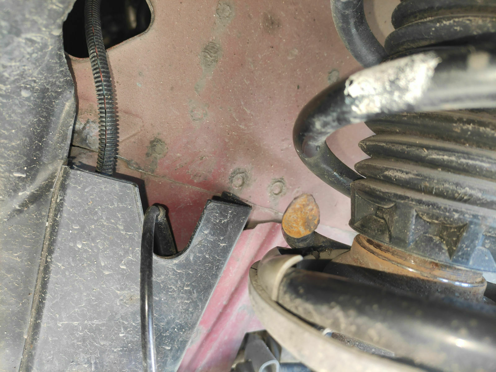 Feder gebrochen Gebraucht Wagen vor 2 Wochen gekauft