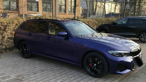 G21 M340i in BMW Individual Velvetblau