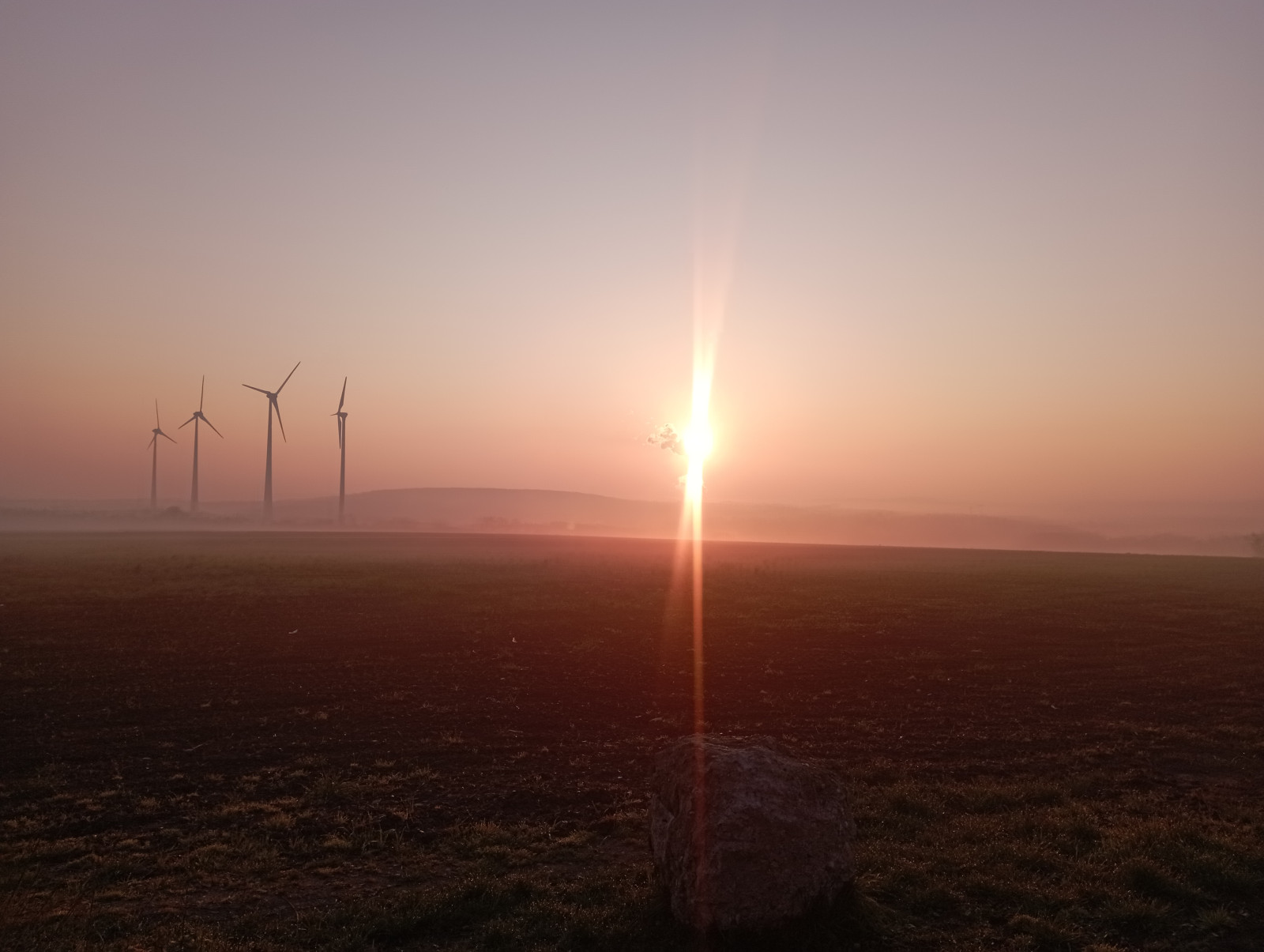 Der Schrottplatz - Spiegelsymmetrisch des Showrooms