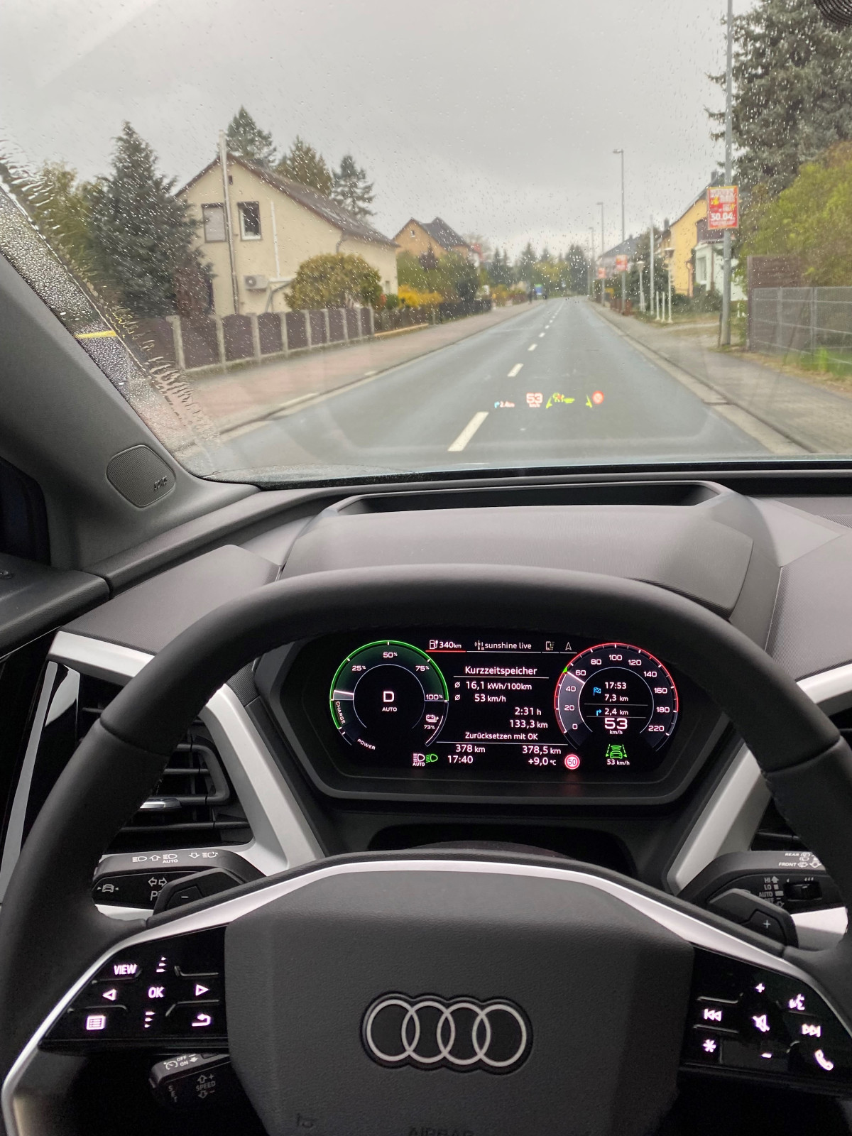 Audi Q4 FZ 40 e-tron Test