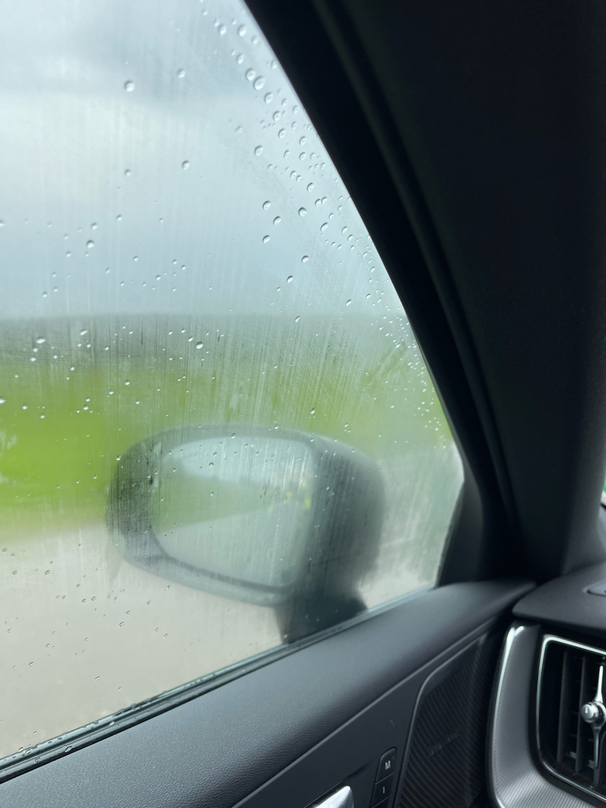 Probleme und Abstürze Infotainmentsystem / XC60 R-Design MJ22