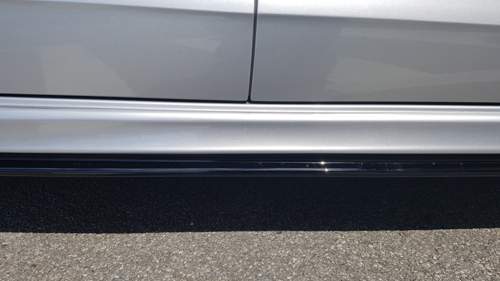 Seitenschweller und Spoiler