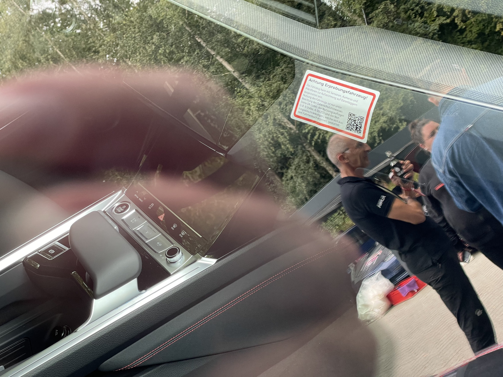 25e79e7e-cd2e-4dc0-9b9e-79082cc63d86