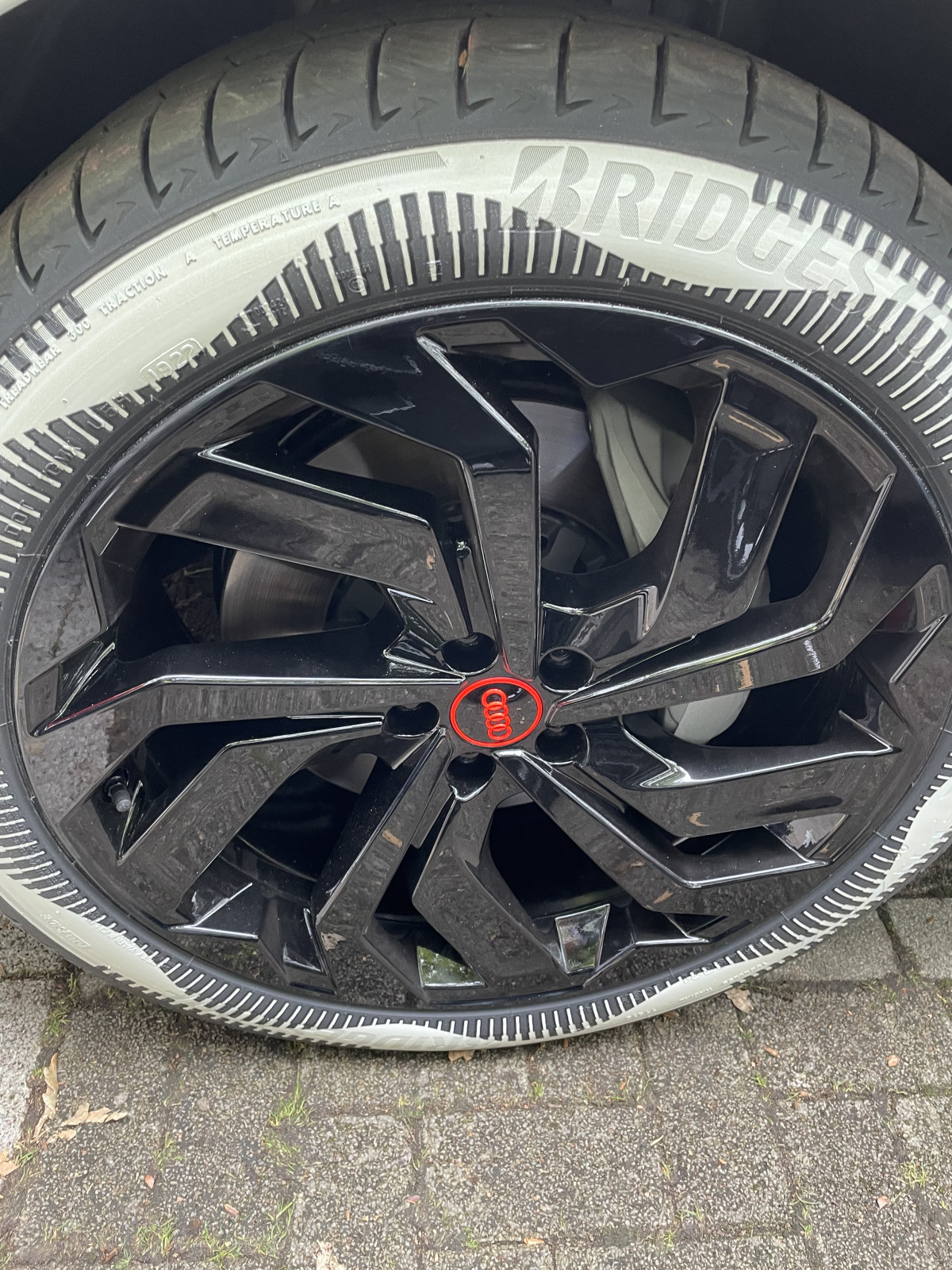 95104fcc-1640-483a-b5a3-129c6b88d306