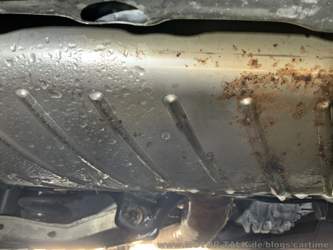 leichter Abperleffekt / rechts unbehandelt!