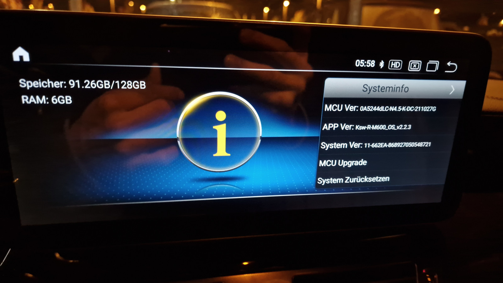 Infos und Bilder zum 10,25 Zoll Nachrüstdisplay