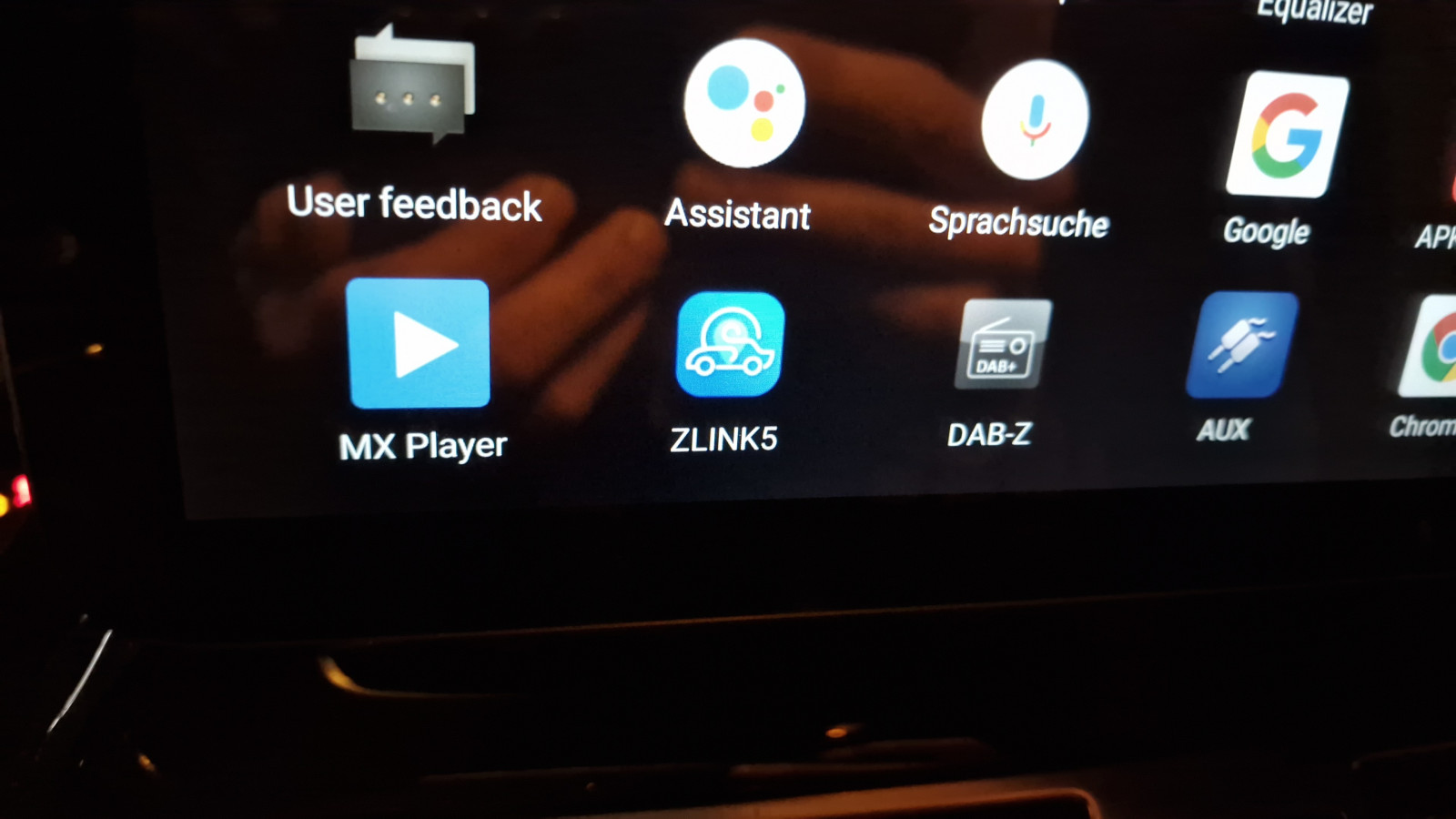 Infos und Bilder zum 10,25 Zoll Nachrüstdisplay