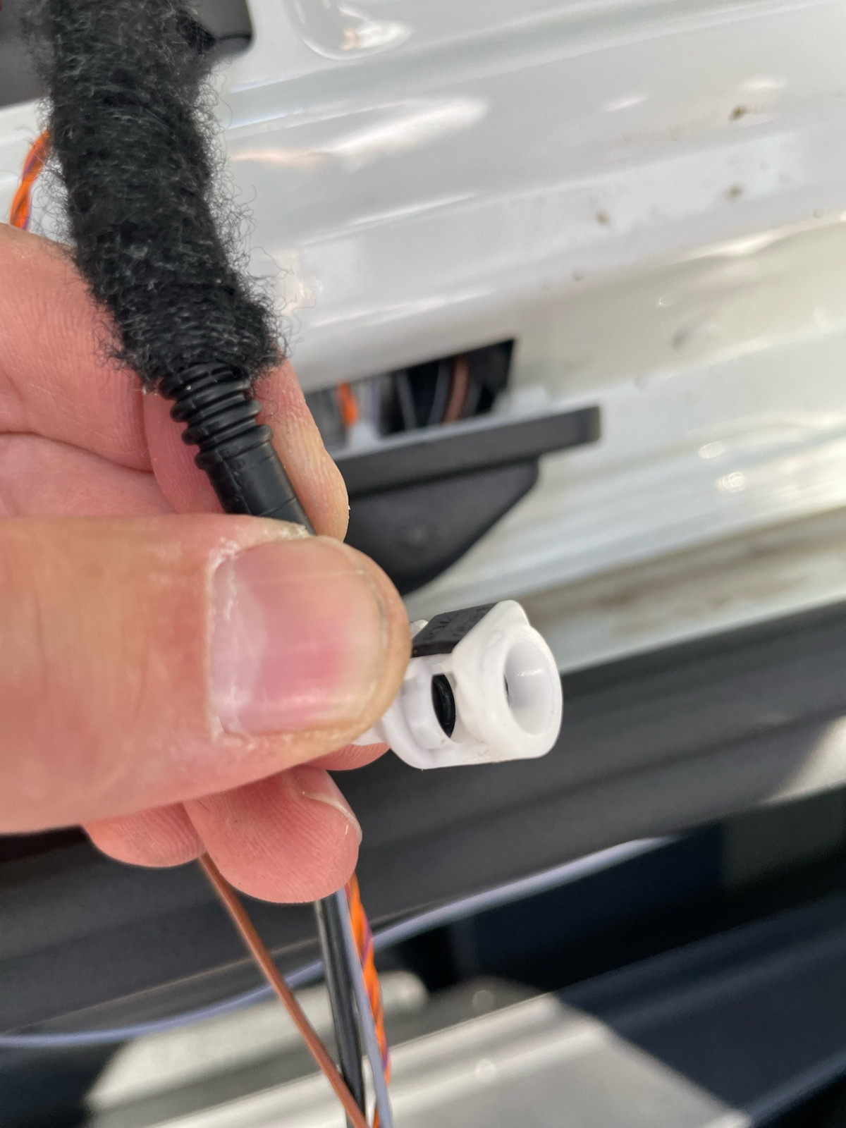 Kabelführung Kofferraum wechseln