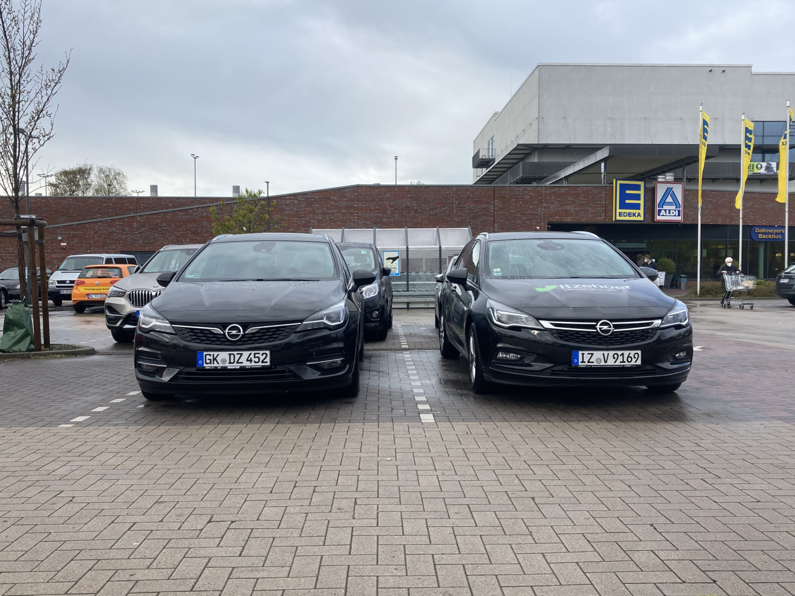 97b87af9-c933-41ce-a806-cd4a76acb03e