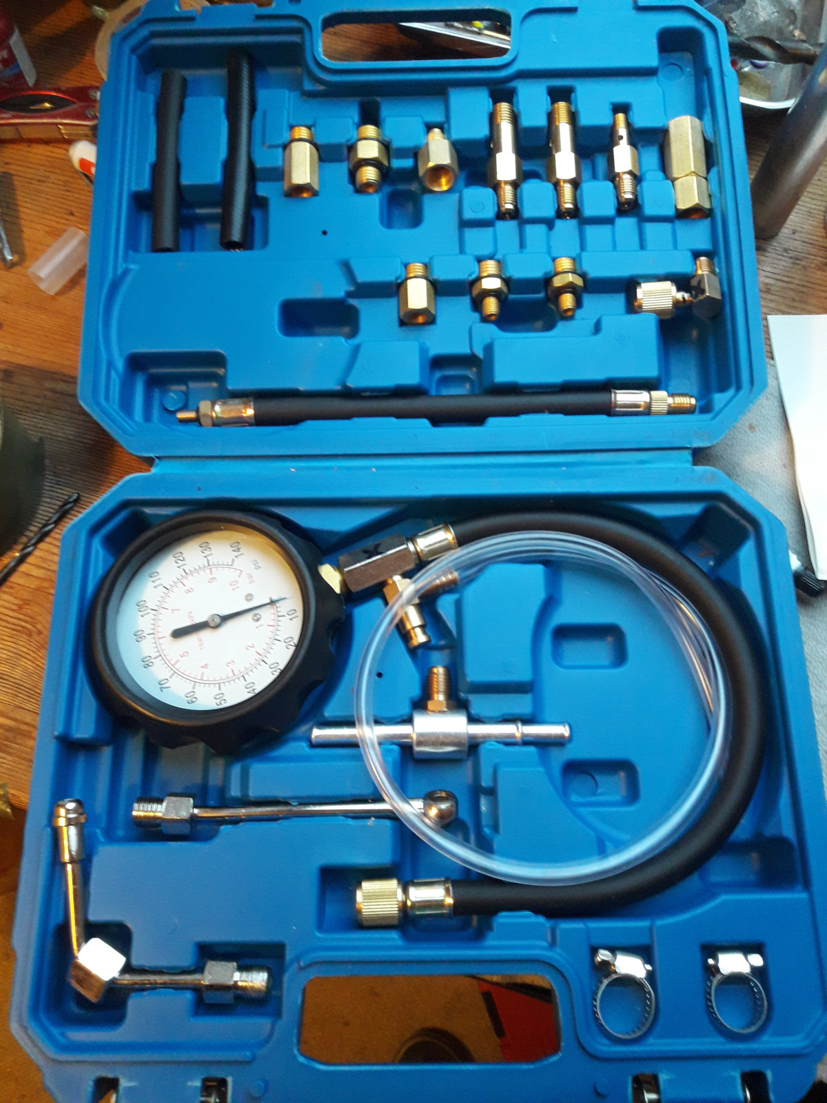 Werkzeuge Omega und Senator