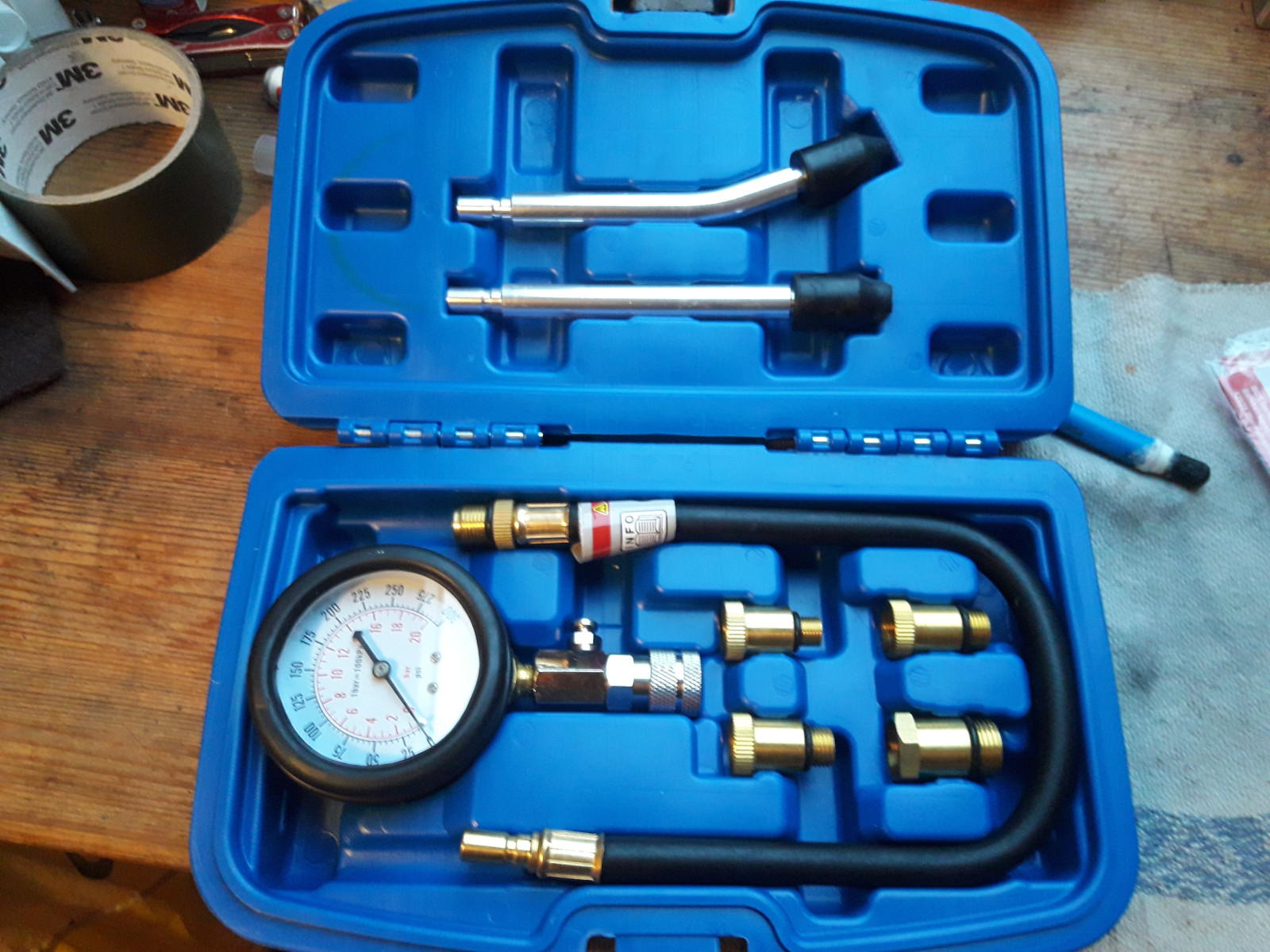 Werkzeuge Omega und Senator