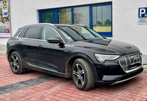 E-tron mit Ronal 19 Zoll Winterräder