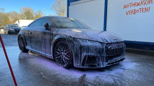 9e325381-be18-412c-bc4e-a58a730a570a