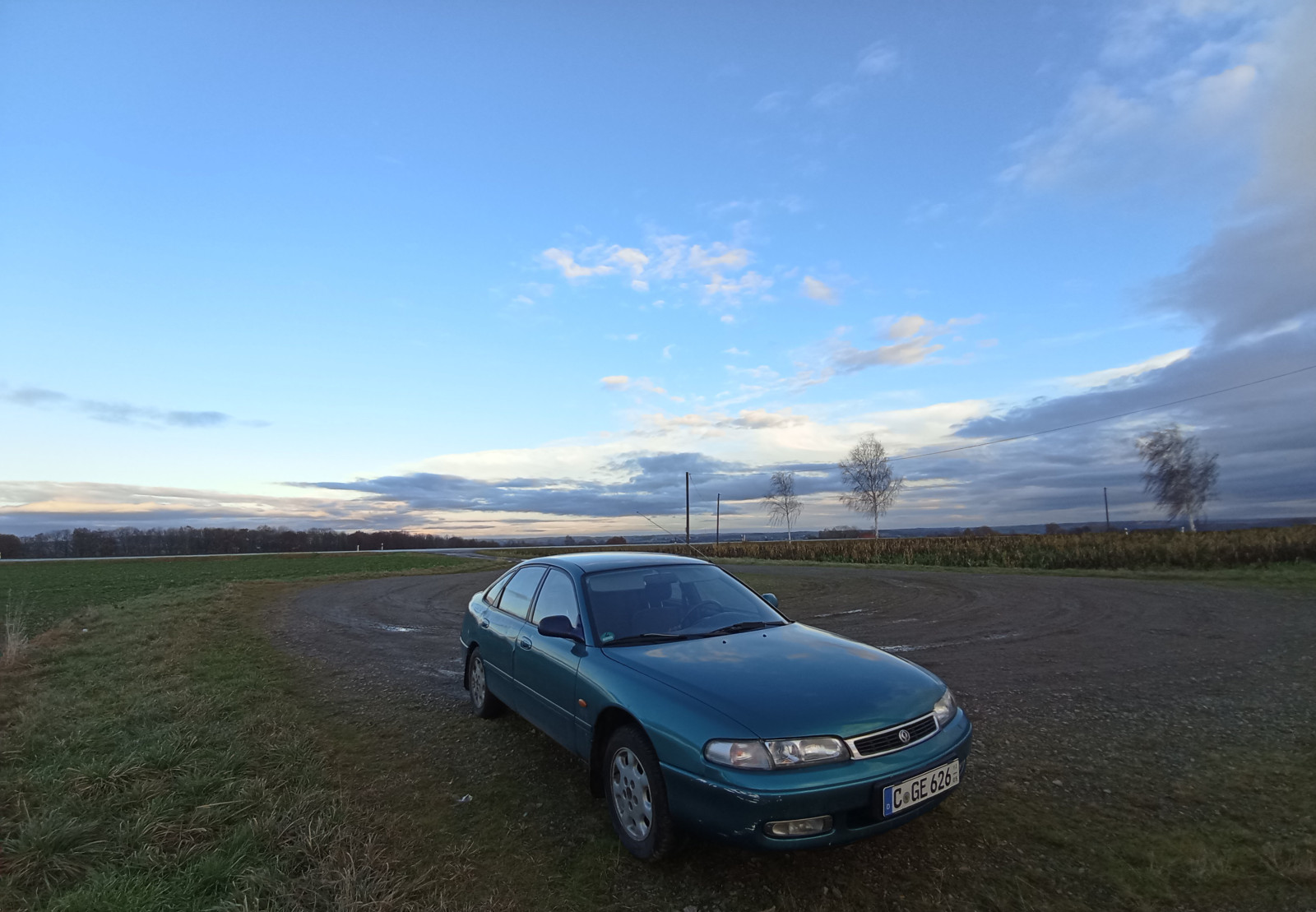 Der Schrottplatz - Spiegelsymmetrisch des Showrooms